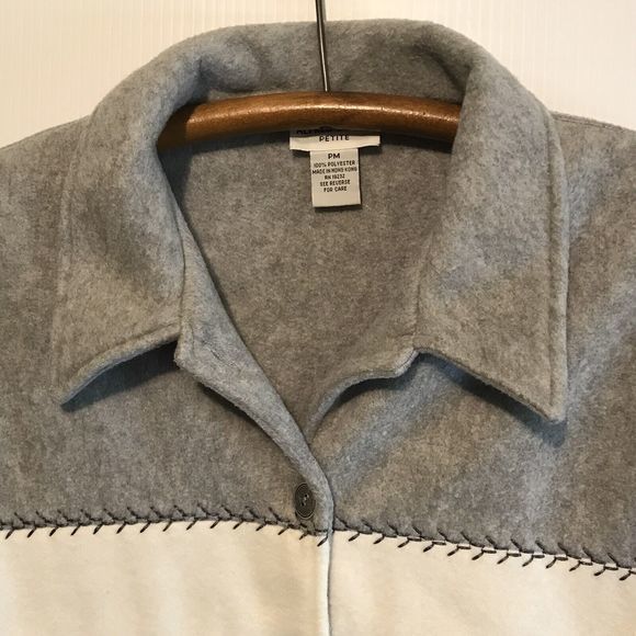 ALFRED DUNNER Women's size PM Jacket  Button Front Fleece Sweater Pockets Warm - Picture 5 of 7